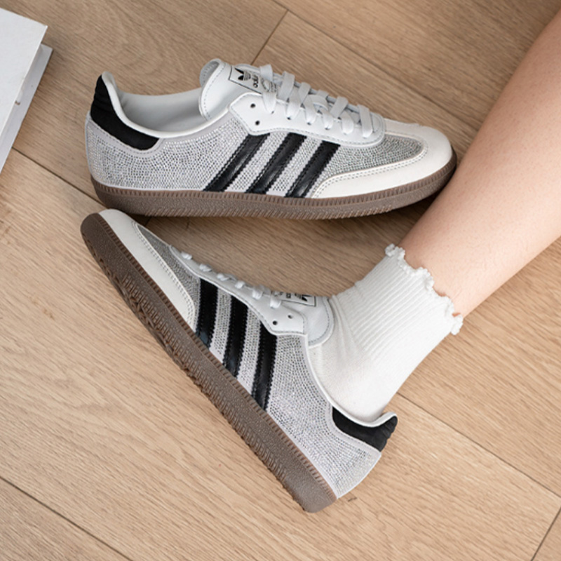 อาดิดาส ออริจินัลส์ แซมบ้า OG  - Adidas Shoes Samba บทวิจารณ์และราคา